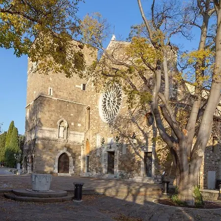 Centro I S. Michele 1 *