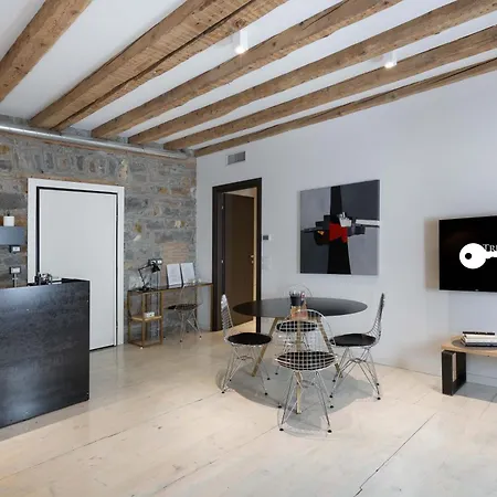 Centro I S. Michele 1 Apartment